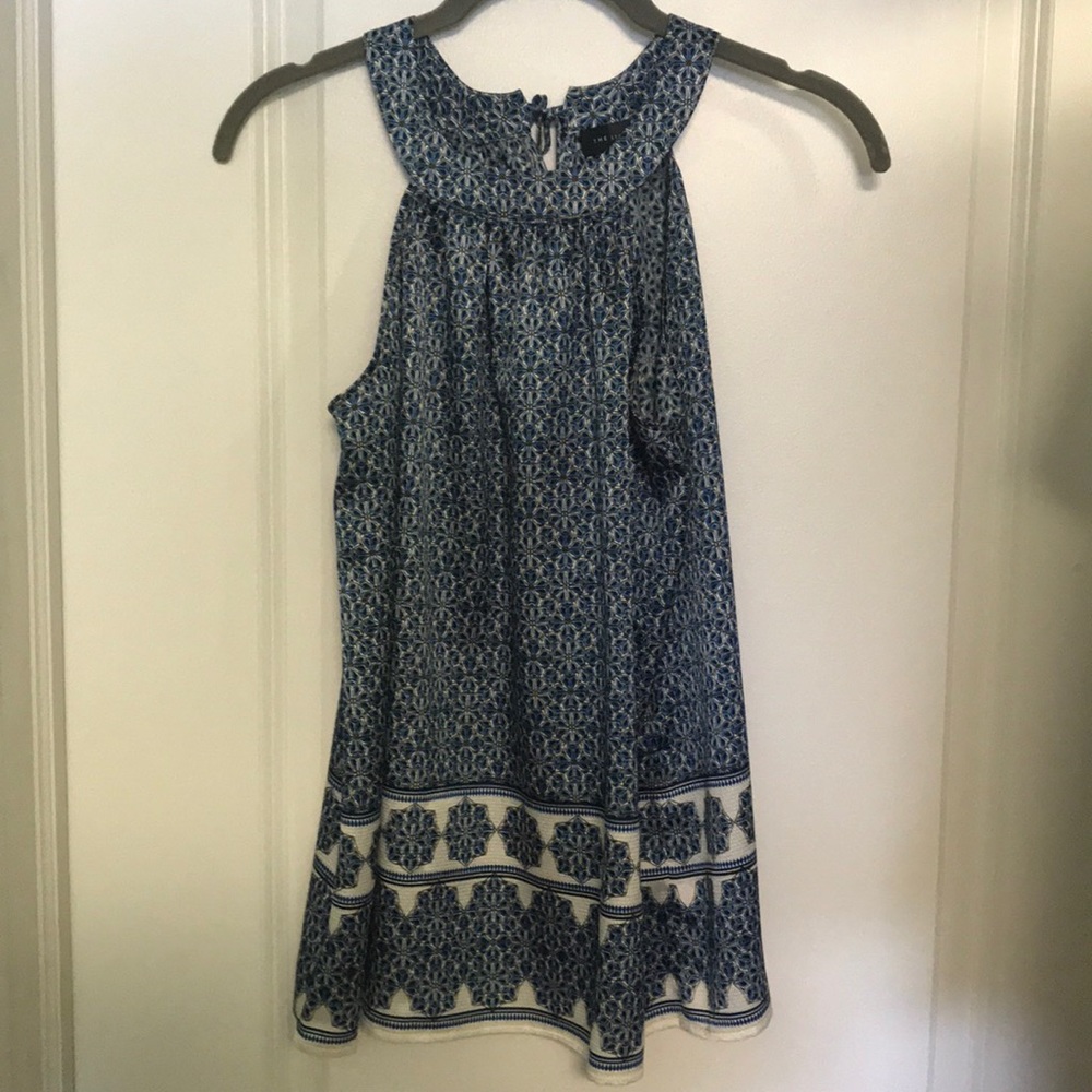 The Limited sleeveless top silky material NWOT